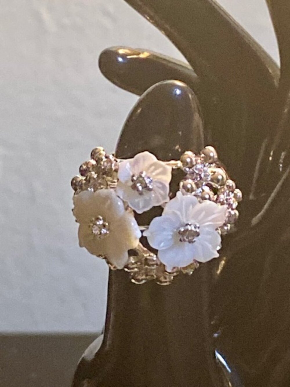 Beautiful Mother of Pearl Silver Ring